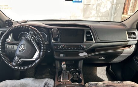 Toyota Highlander III, 2015 год, 3 700 000 рублей, 4 фотография