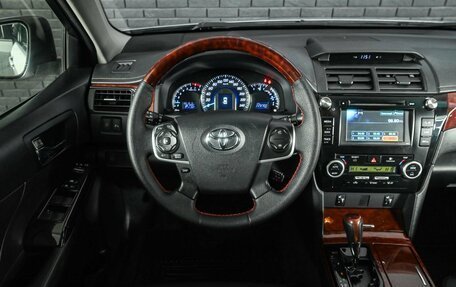 Toyota Camry, 2012 год, 1 550 000 рублей, 10 фотография