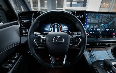 Lexus LM, 2025 год, 18 490 000 рублей, 26 фотография