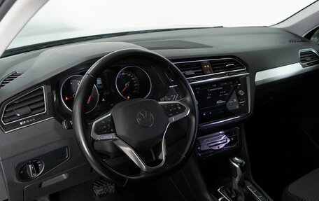 Volkswagen Tiguan II, 2021 год, 3 150 000 рублей, 5 фотография