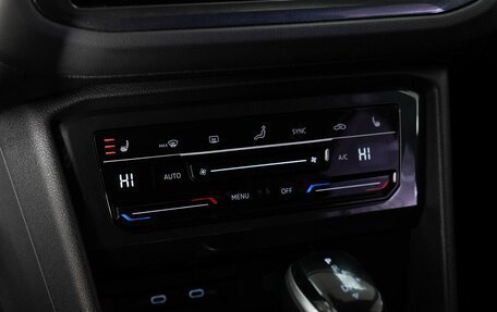 Volkswagen Tiguan II, 2021 год, 3 150 000 рублей, 13 фотография