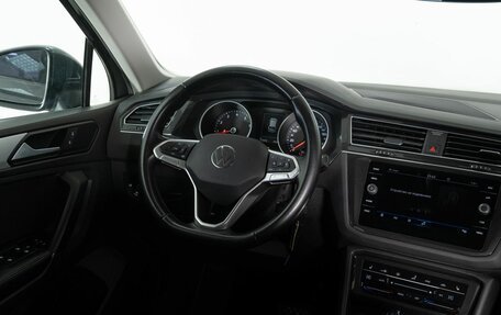 Volkswagen Tiguan II, 2021 год, 3 150 000 рублей, 18 фотография