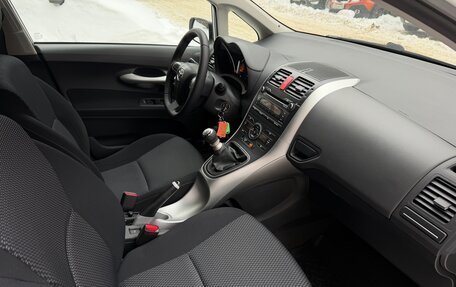 Toyota Auris II, 2010 год, 825 000 рублей, 20 фотография