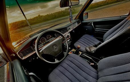 Mercedes-Benz 190 (W201), 1985 год, 260 000 рублей, 3 фотография