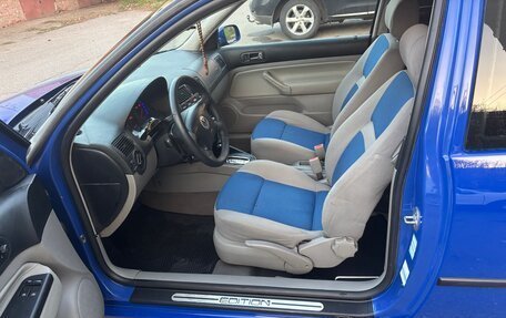 Volkswagen Golf IV, 2001 год, 550 000 рублей, 10 фотография