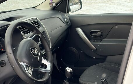 Renault Logan II, 2021 год, 570 000 рублей, 6 фотография