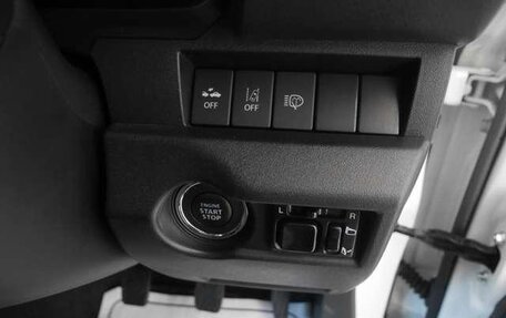 Suzuki Jimny, 2022 год, 2 120 000 рублей, 22 фотография