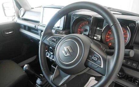 Suzuki Jimny, 2022 год, 2 120 000 рублей, 21 фотография