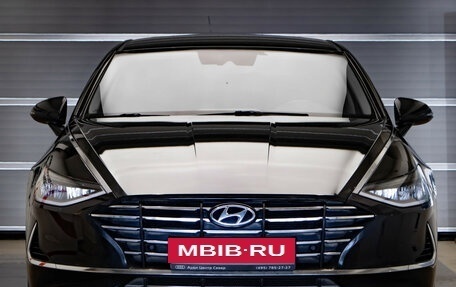 Hyundai Sonata VIII, 2021 год, 2 750 000 рублей, 2 фотография