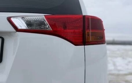 Toyota RAV4, 2014 год, 2 100 000 рублей, 2 фотография