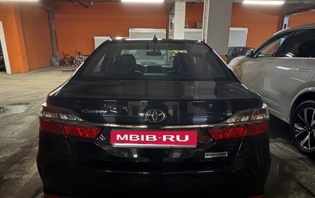 Toyota Camry, 2017 год, 2 590 000 рублей, 10 фотография