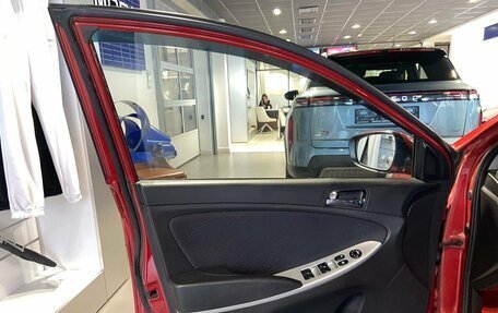 Hyundai Solaris II рестайлинг, 2012 год, 680 000 рублей, 17 фотография