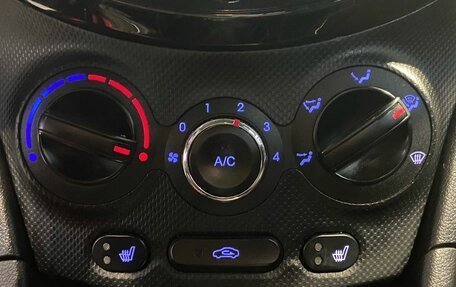 Hyundai Solaris II рестайлинг, 2012 год, 680 000 рублей, 23 фотография