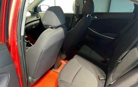 Hyundai Solaris II рестайлинг, 2012 год, 680 000 рублей, 27 фотография