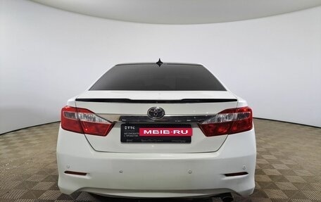 Toyota Camry, 2014 год, 1 379 000 рублей, 6 фотография