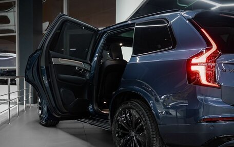 Volvo XC90 II рестайлинг, 2025 год, 11 290 000 рублей, 9 фотография