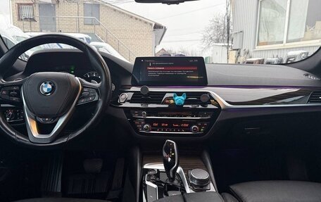 BMW 5 серия, 2018 год, 2 800 000 рублей, 5 фотография