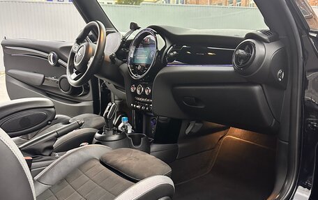 MINI Hatch, 2021 год, 3 450 000 рублей, 10 фотография