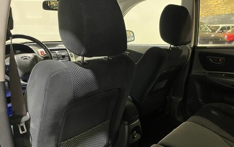 Hyundai Tucson III, 2007 год, 700 000 рублей, 24 фотография