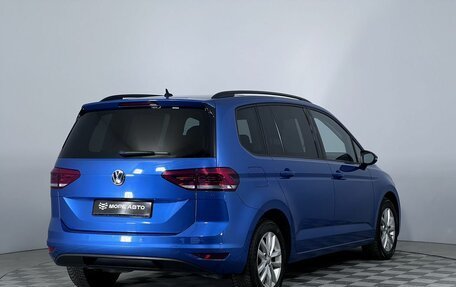 Volkswagen Touran III, 2018 год, 1 979 000 рублей, 5 фотография