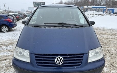 Volkswagen Sharan I рестайлинг, 2001 год, 469 000 рублей, 1 фотография