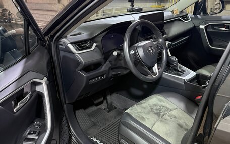 Toyota RAV4, 2024 год, 4 450 000 рублей, 16 фотография