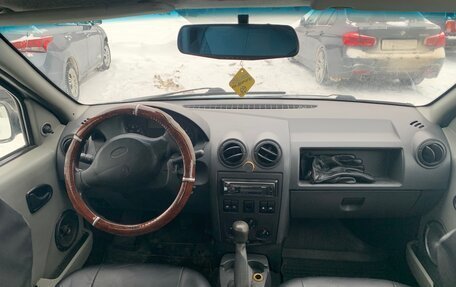 Renault Logan I, 2007 год, 220 000 рублей, 2 фотография