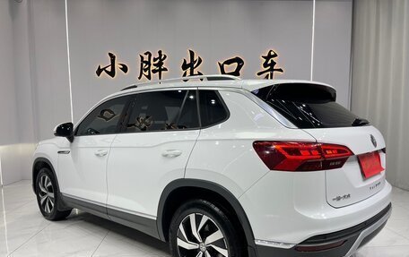 Volkswagen Touran III, 2021 год, 1 950 000 рублей, 5 фотография