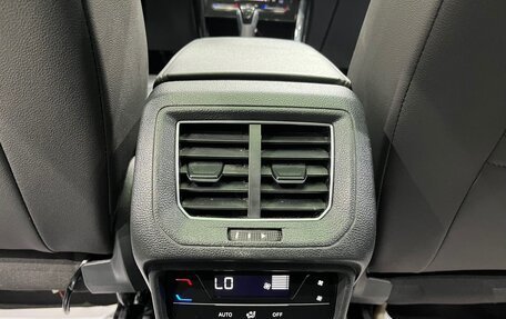 Volkswagen Touran III, 2021 год, 1 950 000 рублей, 9 фотография