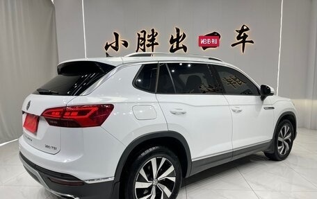 Volkswagen Touran III, 2021 год, 1 950 000 рублей, 3 фотография