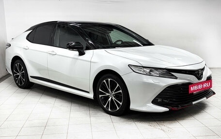 Toyota Camry, 2020 год, 3 190 000 рублей, 3 фотография