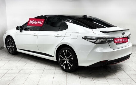Toyota Camry, 2020 год, 3 190 000 рублей, 6 фотография
