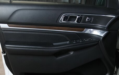 Ford Explorer VI, 2018 год, 2 849 000 рублей, 9 фотография