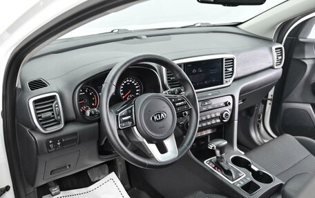 KIA Sportage IV рестайлинг, 2021 год, 2 095 000 рублей, 9 фотография