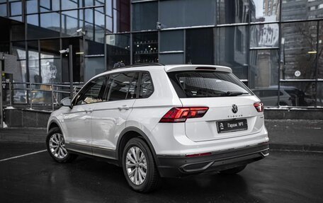 Volkswagen Tiguan II, 2021 год, 2 975 000 рублей, 4 фотография