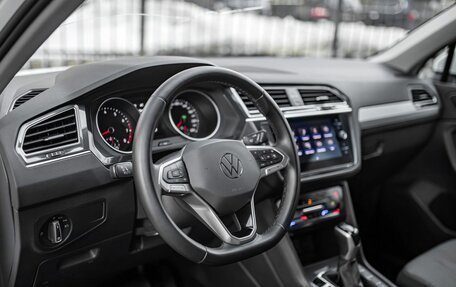 Volkswagen Tiguan II, 2021 год, 2 975 000 рублей, 7 фотография