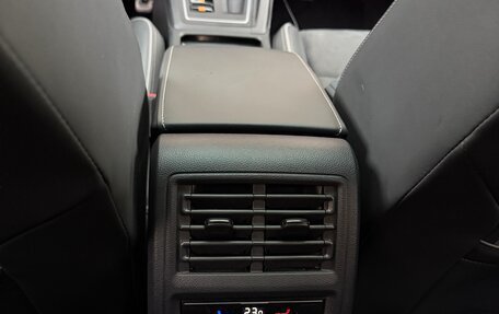 Volkswagen Golf VII, 2021 год, 2 690 000 рублей, 20 фотография