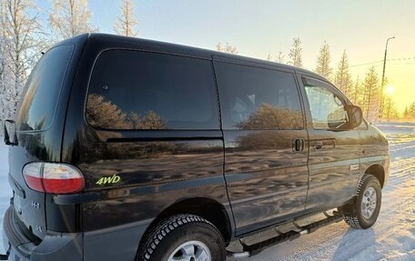 Hyundai H-1 II рестайлинг, 2007 год, 1 800 000 рублей, 8 фотография