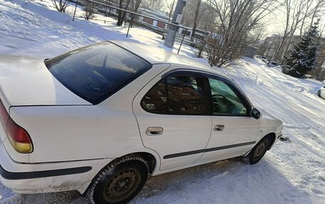 Nissan Sunny B15, 2001 год, 210 000 рублей, 2 фотография