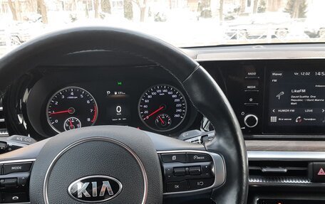 KIA K5, 2021 год, 1 750 000 рублей, 13 фотография