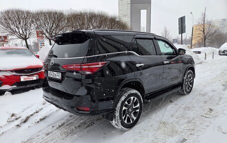 Toyota Fortuner II, 2022 год, 5 500 000 рублей, 4 фотография