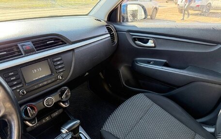 KIA Rio IV, 2018 год, 1 700 000 рублей, 4 фотография