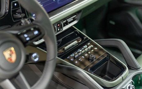 Porsche Cayenne III, 2025 год, 17 590 000 рублей, 18 фотография