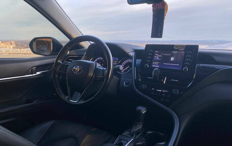 Toyota Camry, 2021 год, 2 620 000 рублей, 8 фотография