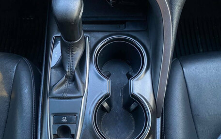 Toyota Camry, 2021 год, 2 620 000 рублей, 10 фотография