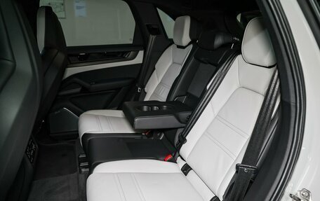 Porsche Cayenne III, 2025 год, 18 200 000 рублей, 23 фотография