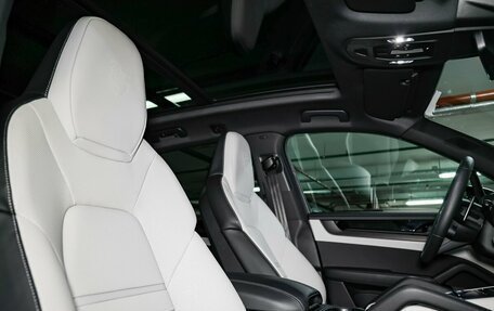 Porsche Cayenne III, 2025 год, 18 200 000 рублей, 28 фотография