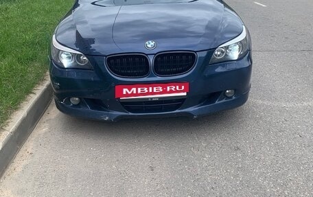 BMW 5 серия, 2004 год, 1 350 000 рублей, 3 фотография