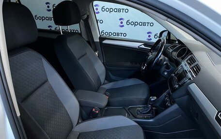 Volkswagen Tiguan II, 2017 год, 1 840 000 рублей, 15 фотография