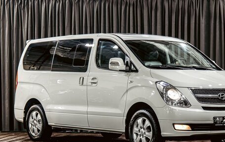 Hyundai Grand Starex Grand Starex I рестайлинг 2, 2015 год, 1 595 000 рублей, 7 фотография